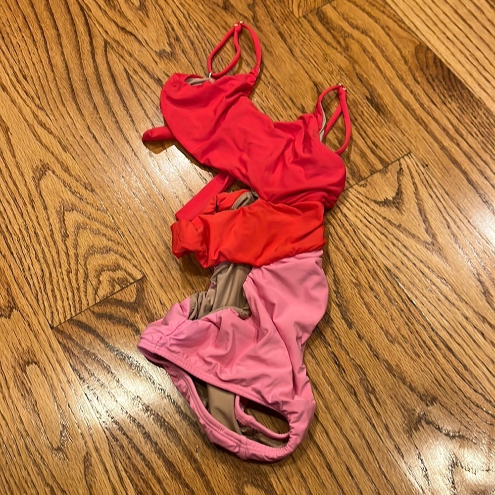 PQ Girl’s Cut Out One Piece Size 6